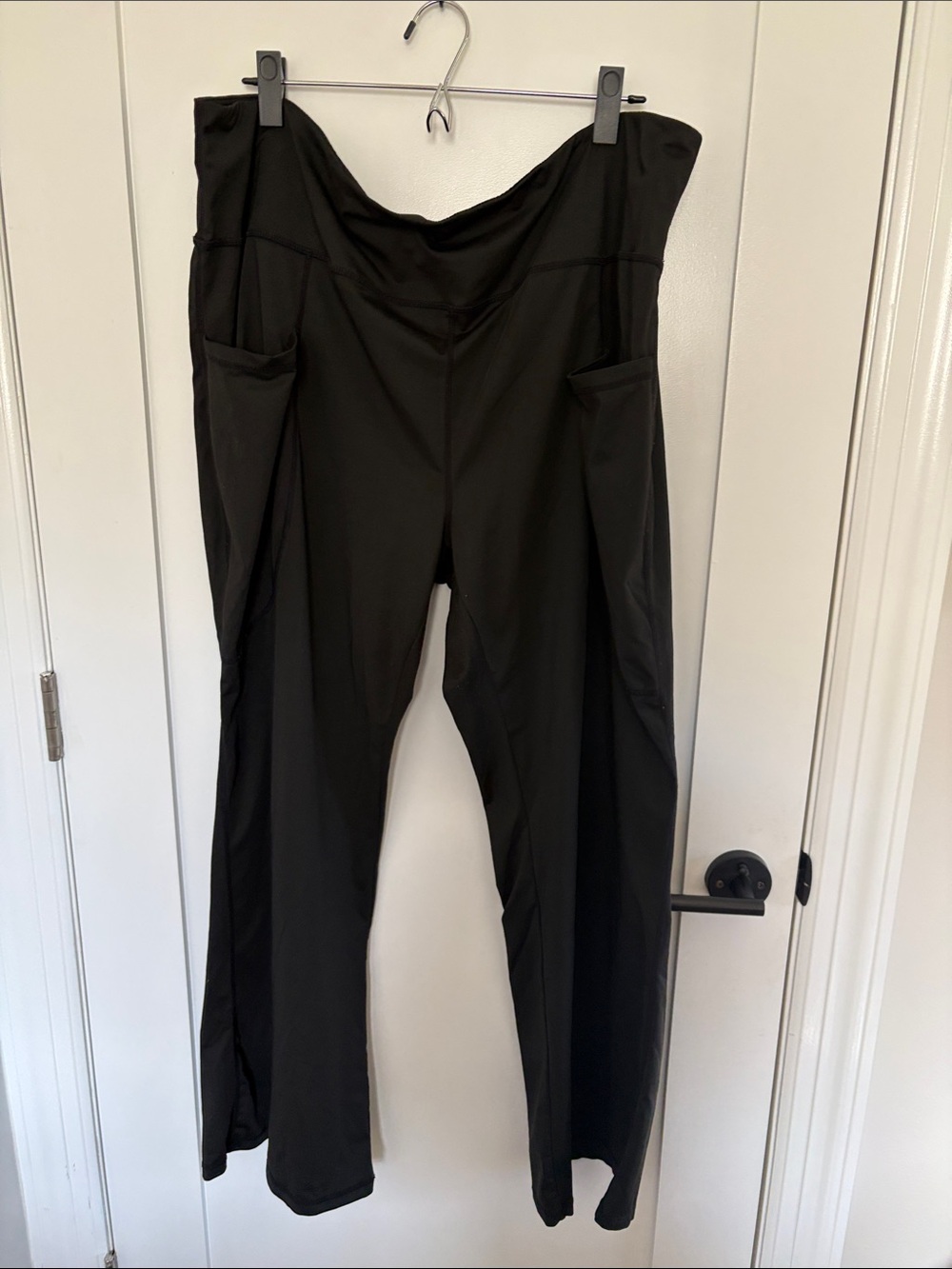 Black Wide-Leg Women's Activewear Pants with Side Pockets. 24 W plus.